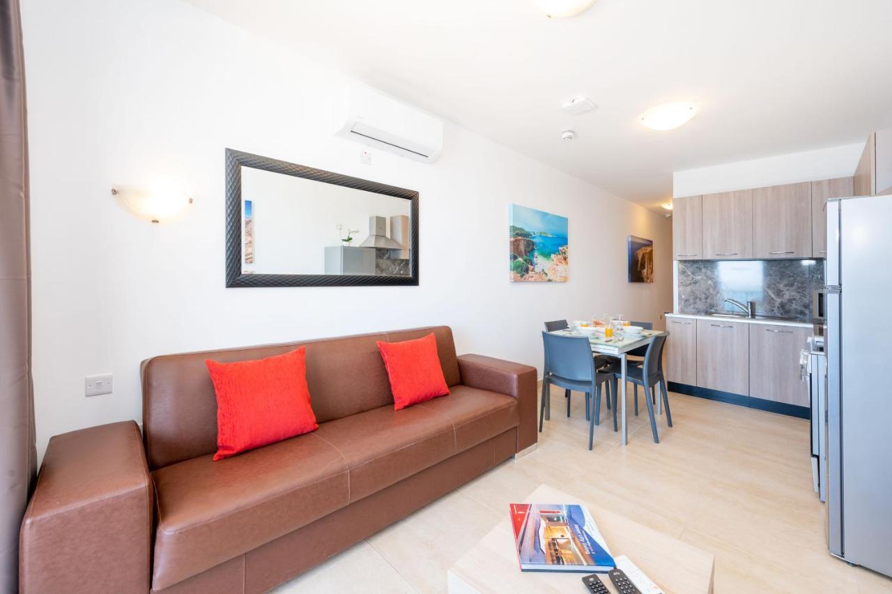 Islet Promenade Seafront 1 Bedroom Apartment With Sea View Balcony By Getawaysmalta St. Paul's Bay Exteriér fotografie