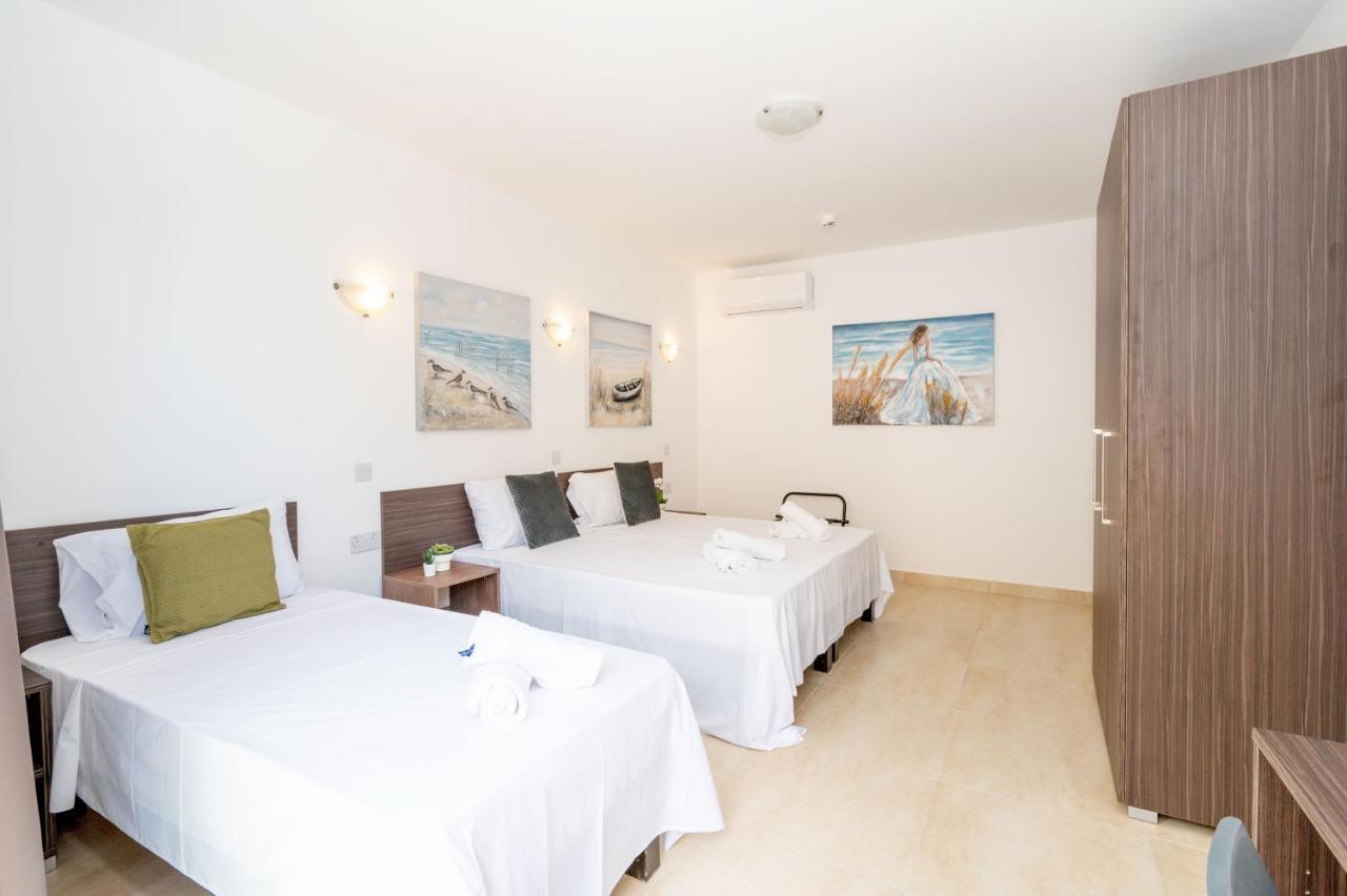 Islet Promenade Seafront 1 Bedroom Apartment With Sea View Balcony By Getawaysmalta St. Paul's Bay Exteriér fotografie